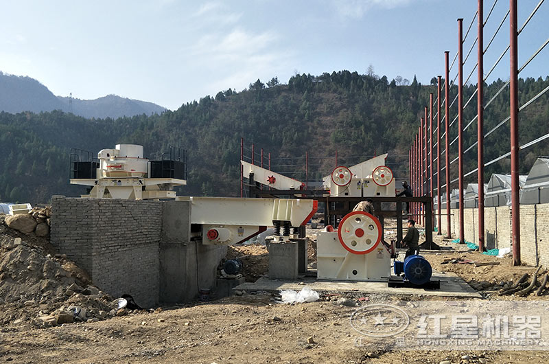 石英石機制砂生產線安裝搭建現場